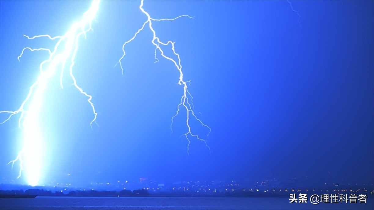 树根形闪电,大自然神奇球状闪电
