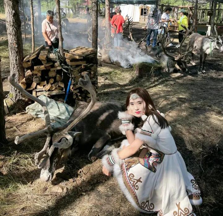 五十六个民族服饰傈僳族,五十六个民族代表服饰图片