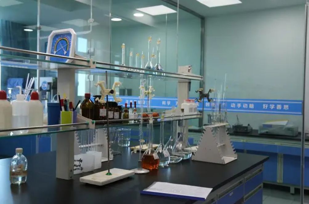 千级恒温恒湿实验室设计,化验室恒温恒湿设备