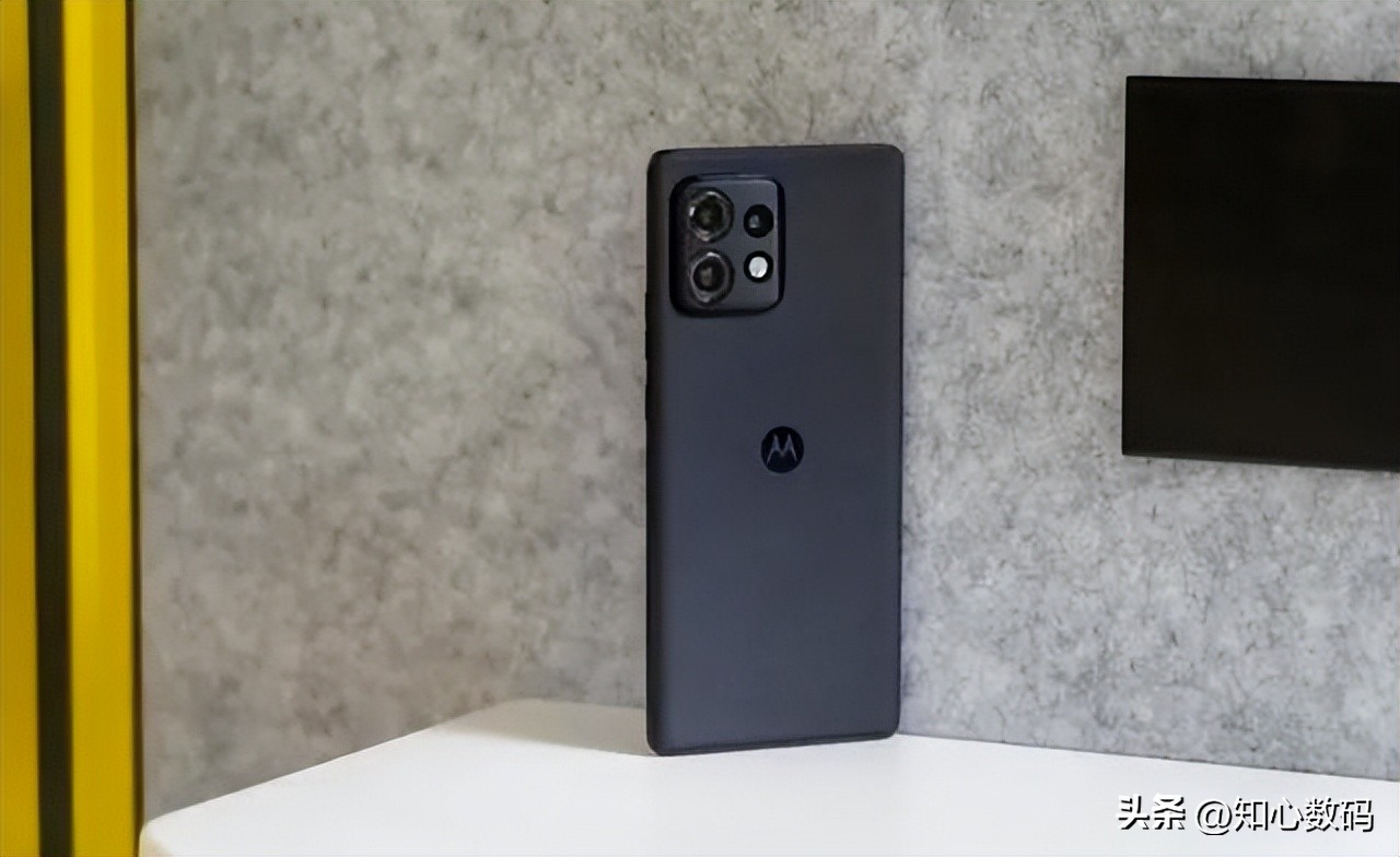 摩托罗拉x40手机测评视频,摩托罗拉x40深度测评二手