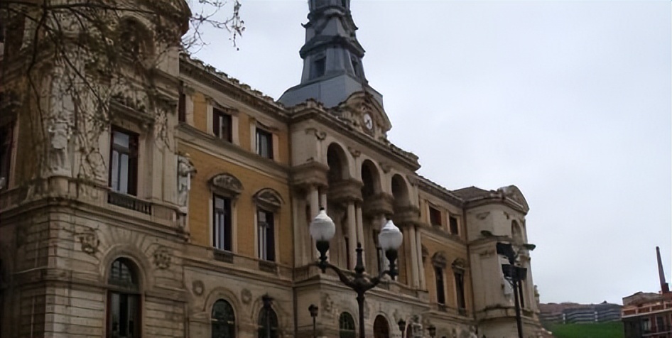 浅析19世纪，西班牙平民团体政治参与历程