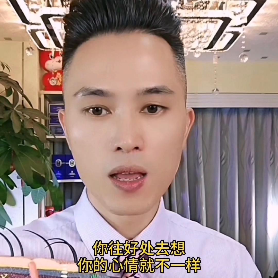 长斑女人必看淡斑须知,满脸斑教你一个淡斑方法简单实用