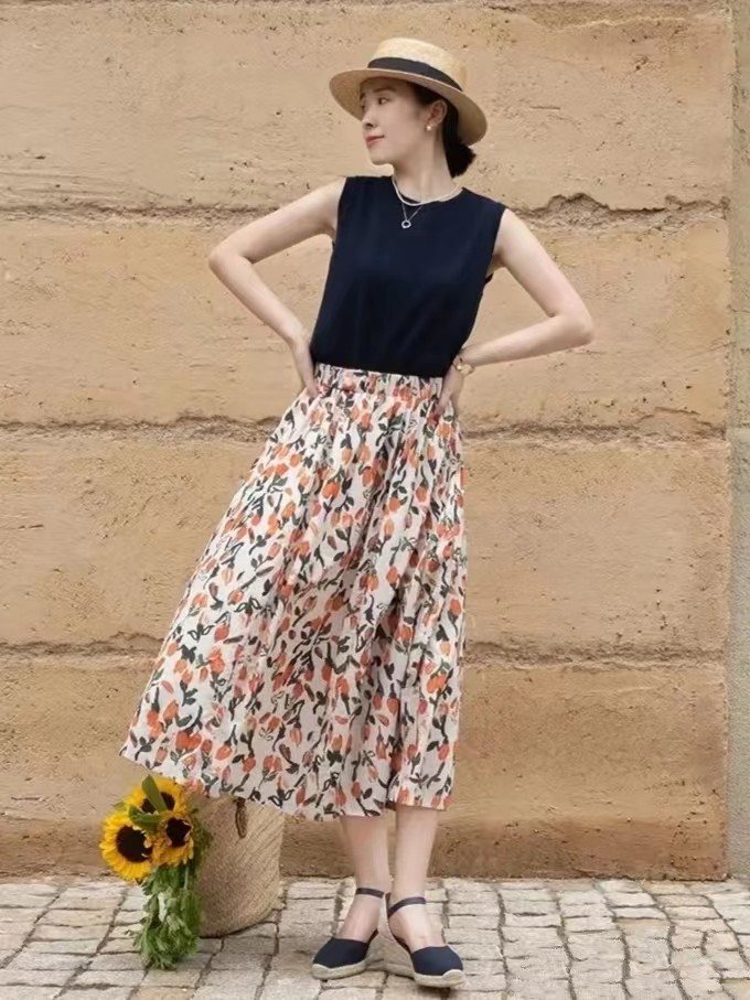 烂大街里的碎花怎么穿,烂大街连衣裙穿搭技巧