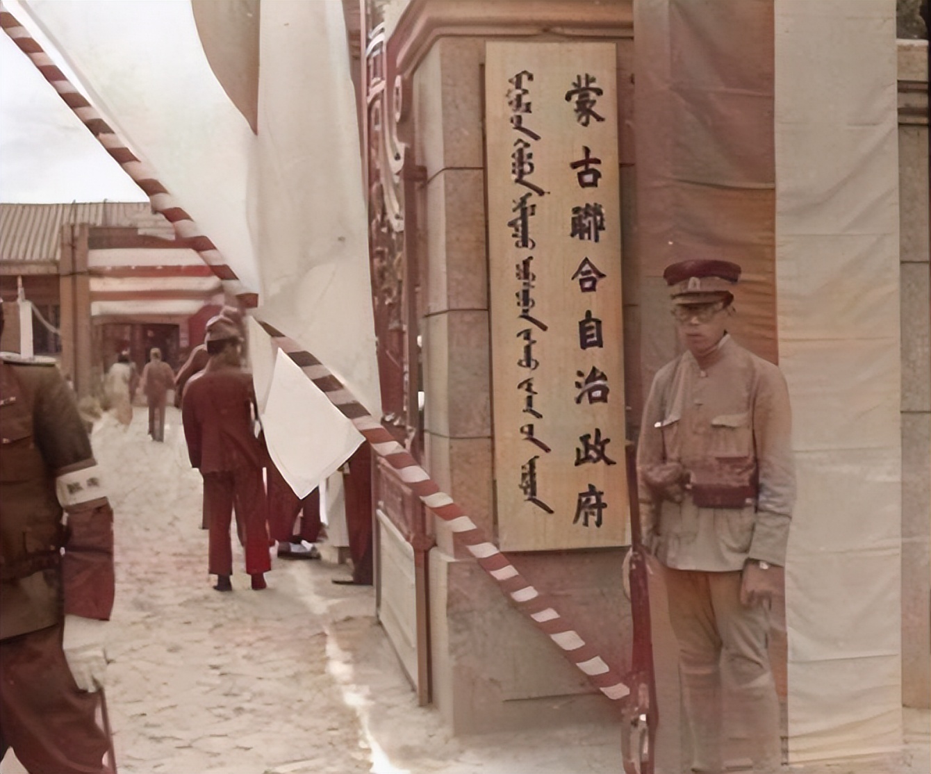 抗战时期的汉奸里有一位在1992年竟被蒙古国“平反”了,他是谁?