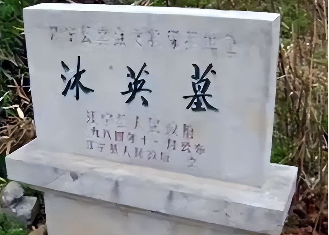 元青花鬼谷子下山香烟多少钱,金圣元青花鬼谷子下山多少钱