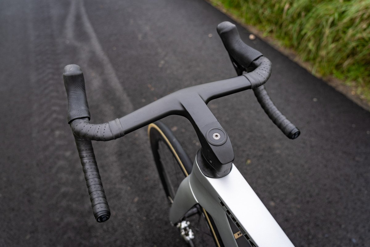 trek崔克speedconceptslr7,崔克trekcheckpointslr7是真空胎吗