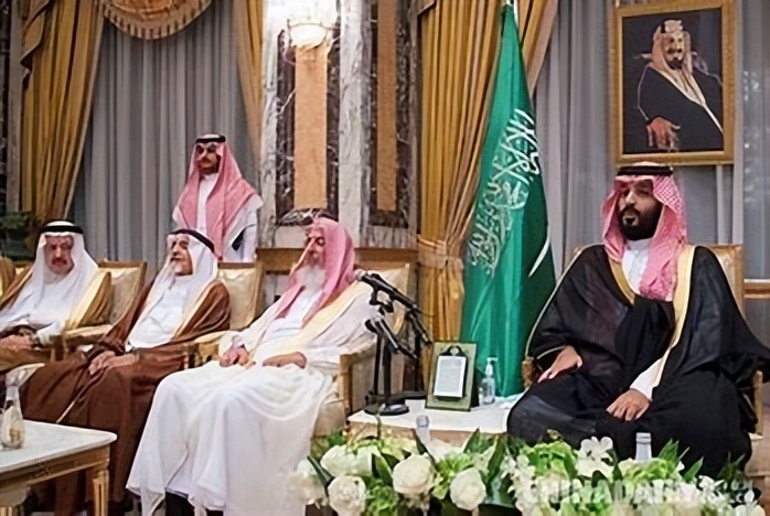 沙特800亿修建的高铁,沙特投资10000亿美金