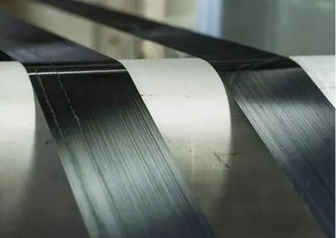 我国首套万吨级大丝束碳纤维投产,中国首条大丝束碳纤维