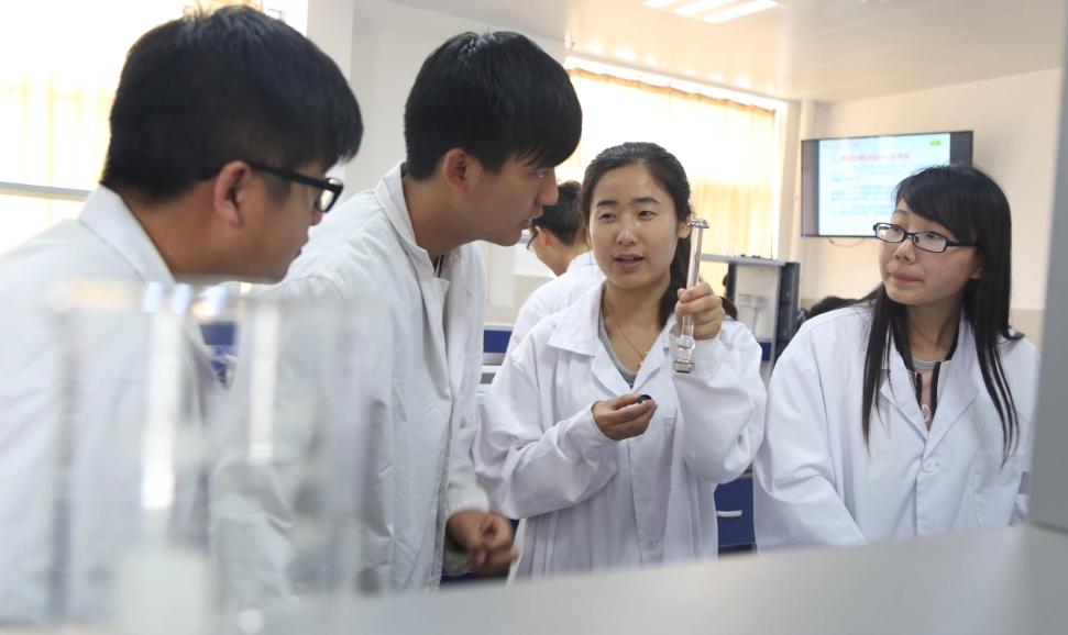 二本医学生还有前途吗,二本医学生的出路在何方