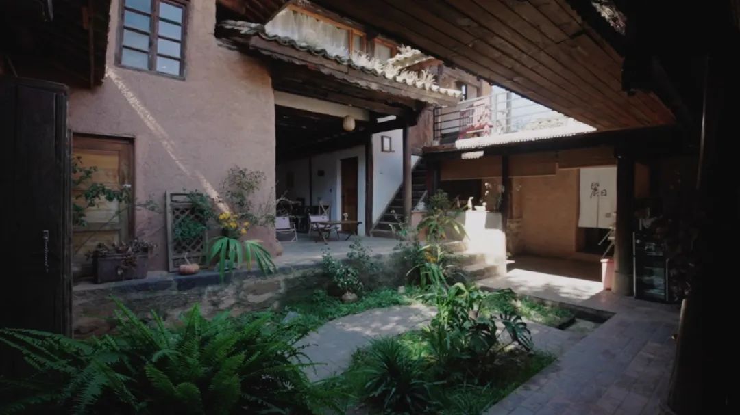 裸辞女教师云南,辞职女教师隐居山村多年