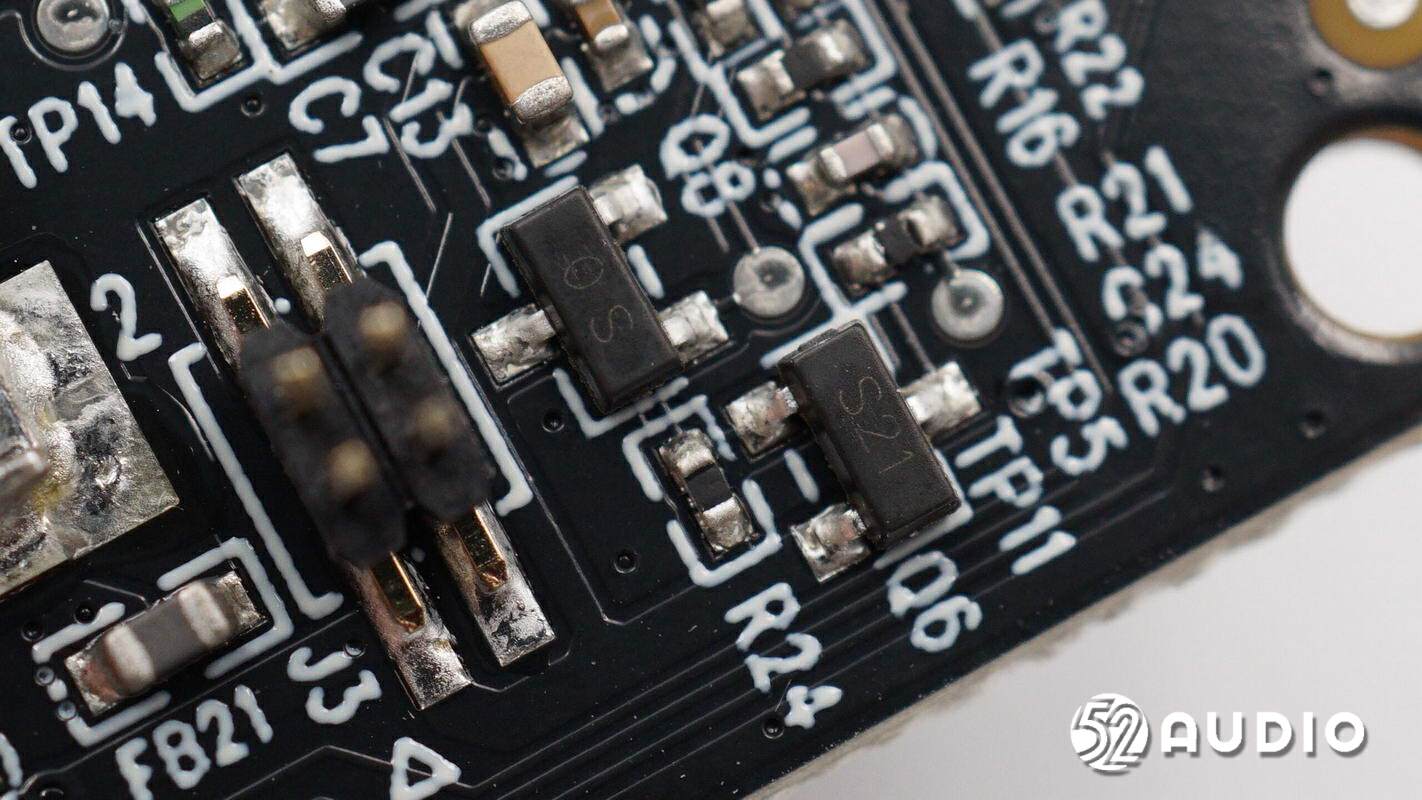 雷蛇天狼星v2专业版,razer雷蛇利维坦巨兽v2和天狼星v2