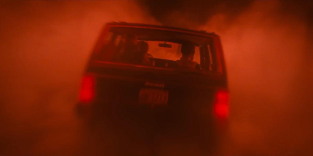 这部网飞神剧，藏着1980年代汽车工业的时泪