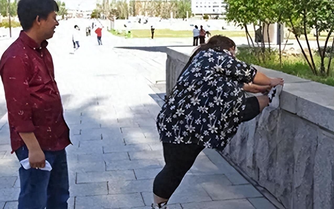 校花惨遭肥胖困扰,丈夫无情虐待,下场令人心酸唏嘘