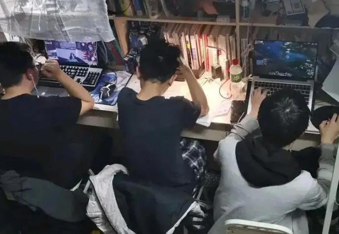 网络游戏外挂涉嫌多种违法,破特大非法经营网络游戏案