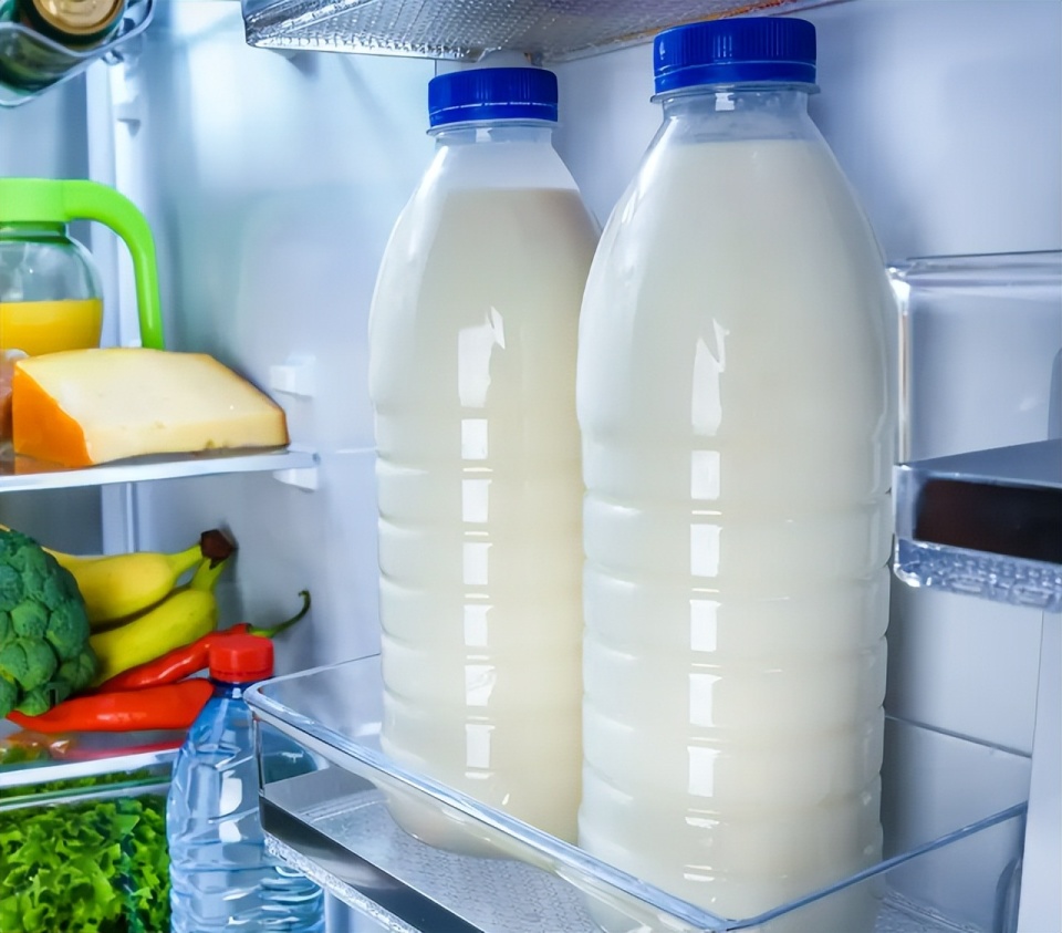 冰箱怎么清除异味？这几种方法让冰箱清新如初！