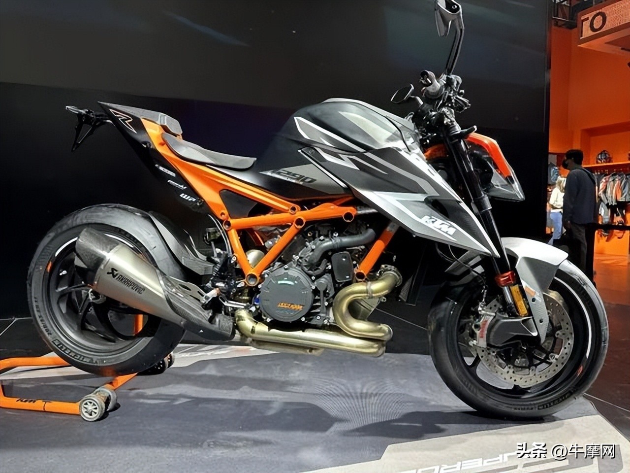 摩展集中举办，新车全员“卷王”？｜5月行业大事件回顾