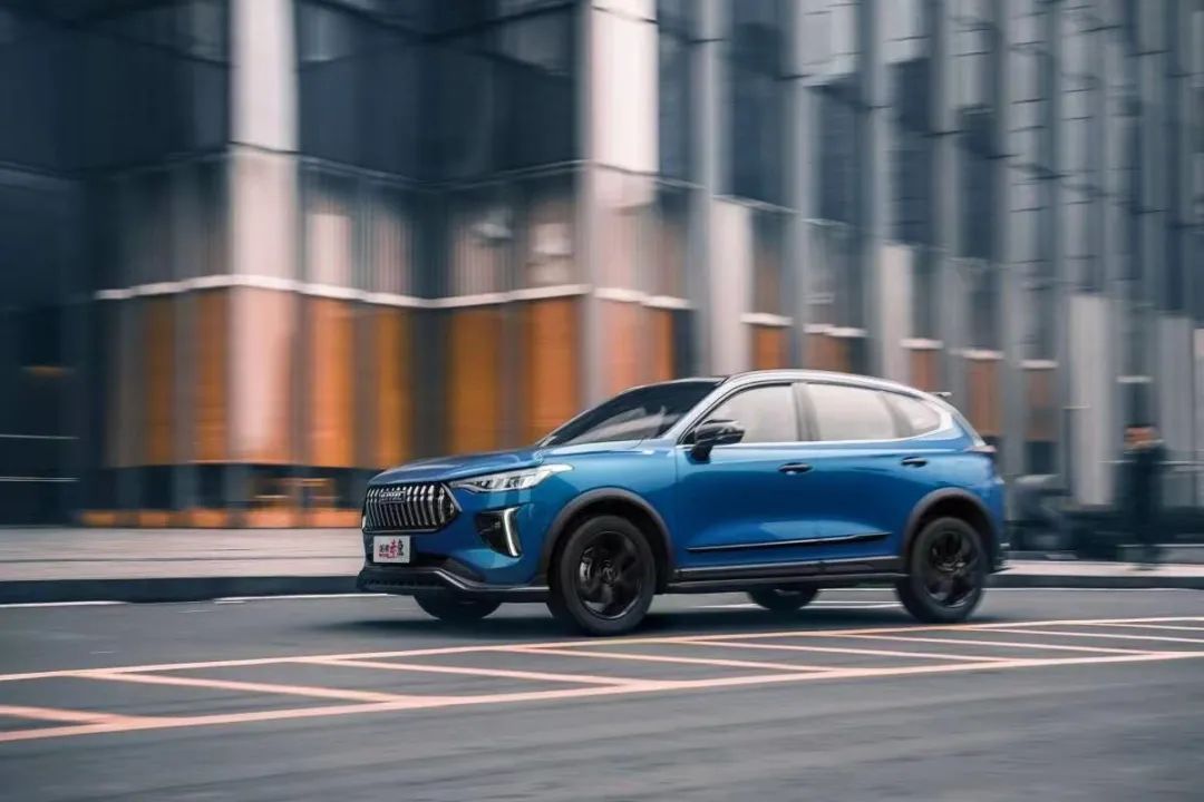 星越l智擎和比亚迪汉dmi,吉利星越和比亚迪汉dmi买哪个好