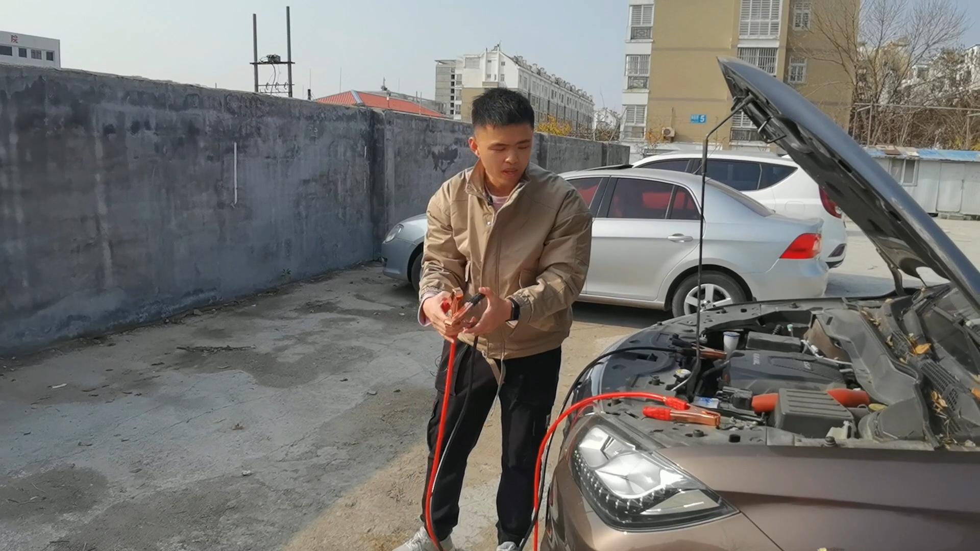 汽车电瓶严重亏电如何正确搭电,如何防止汽车电瓶亏电丰田