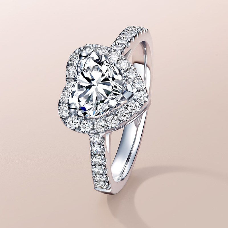 女生十字架项链有什么含义,送十字架项链代表什么