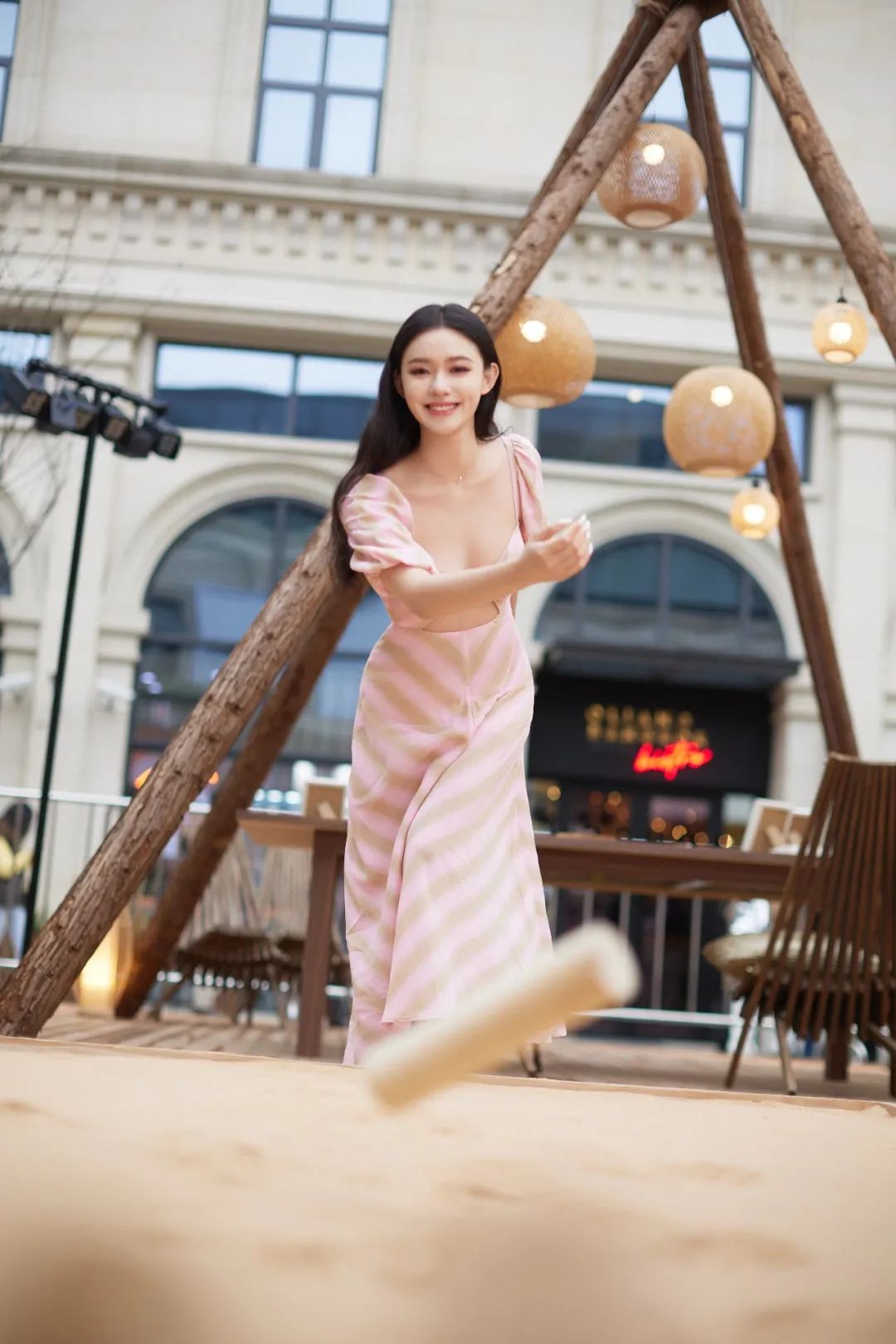 衡山路再次挤满了年轻人，竟是因为Longchamp来了？！