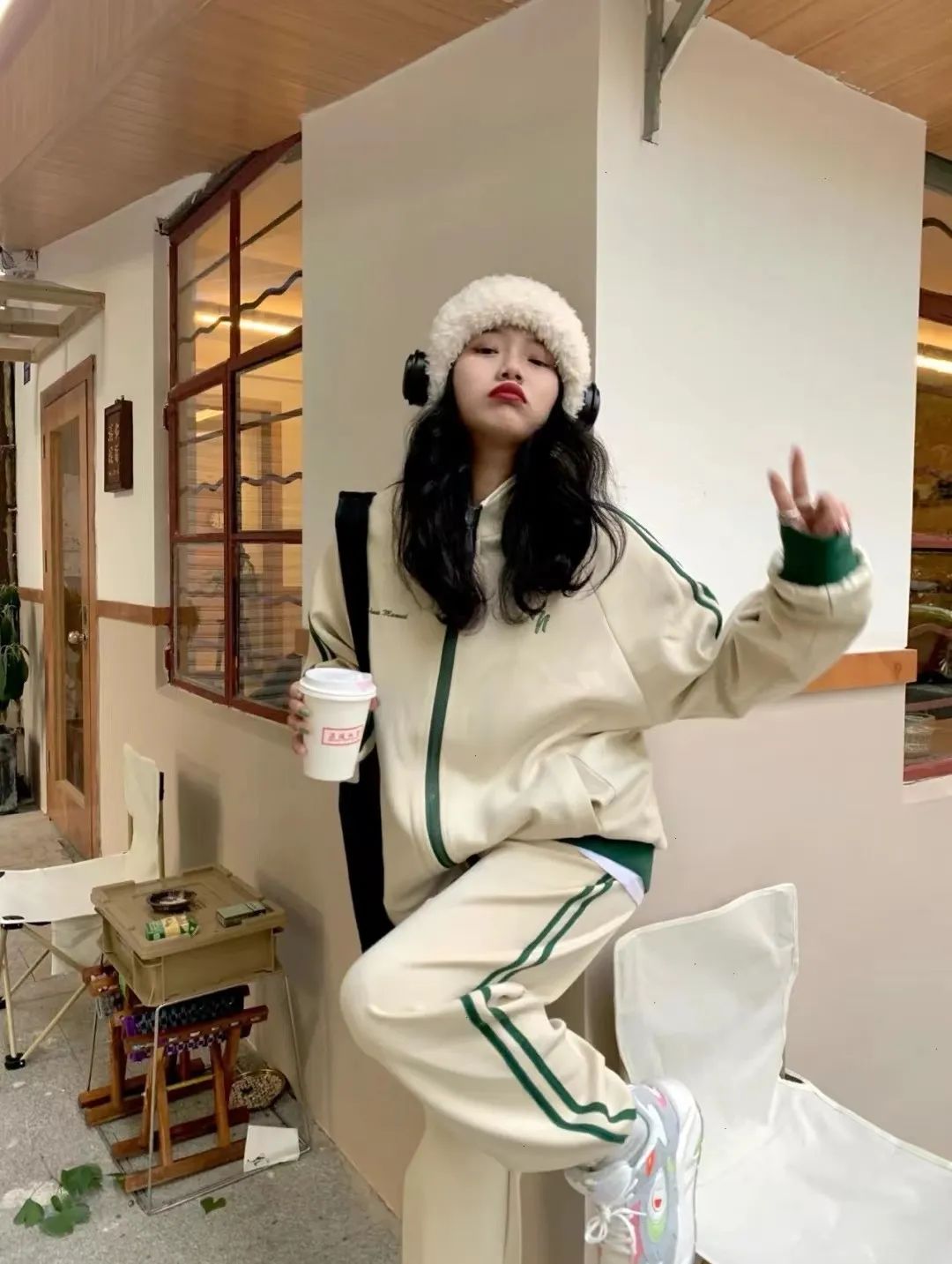 松弛感女生都有哪些特征,女生的松弛感是如何养成的