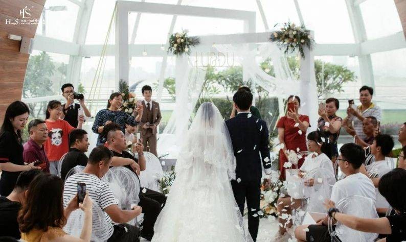 广西一男子被女友切掉生殖器，被救后哭喊：下面太疼，不是男人了