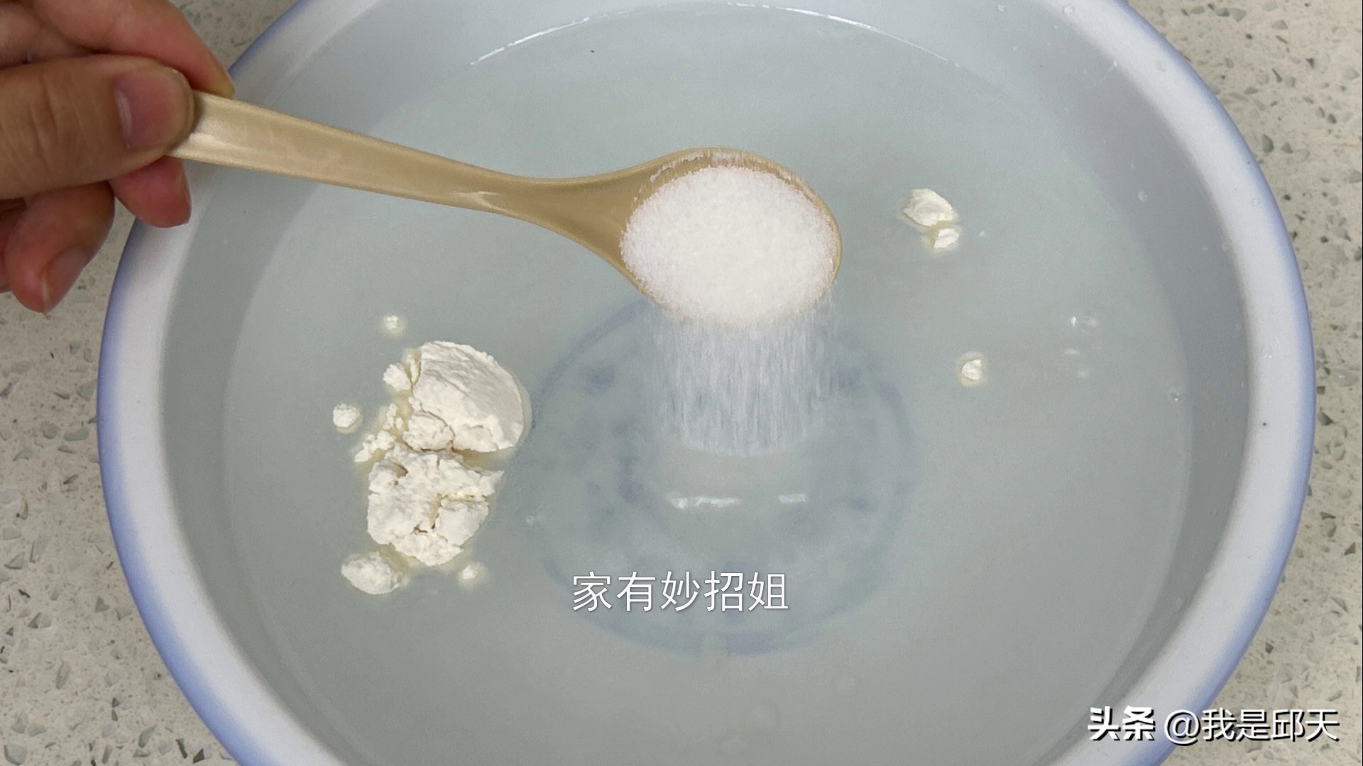 买回来的葡萄干太脏拿什么洗,葡萄干特别脏吃之前一定要洗