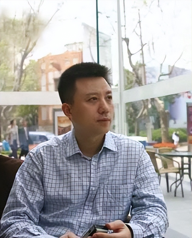 新闻联播潘涛年轻照片,新闻联播潘涛是哪年出生