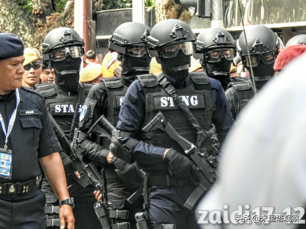 马来西亚警察的新冲锋枪