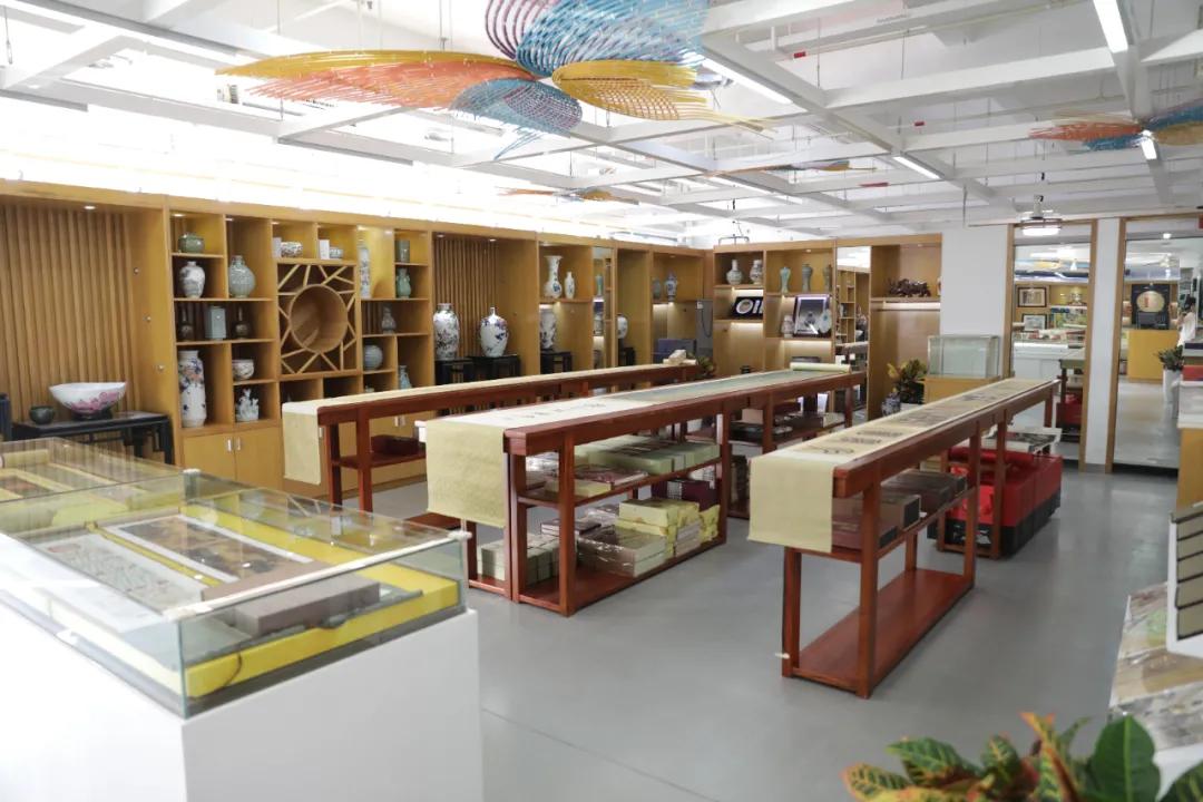 旗袍经典面料,永不过时的旗袍面料