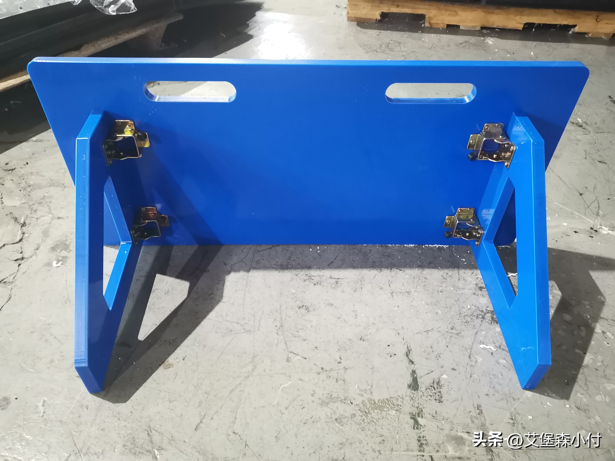 足球训练反弹板Footballtrainingrebound