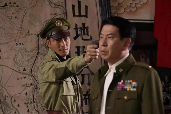 刘涛保剑锋主演的电视剧智取华山,刘涛智取华山传奇片段