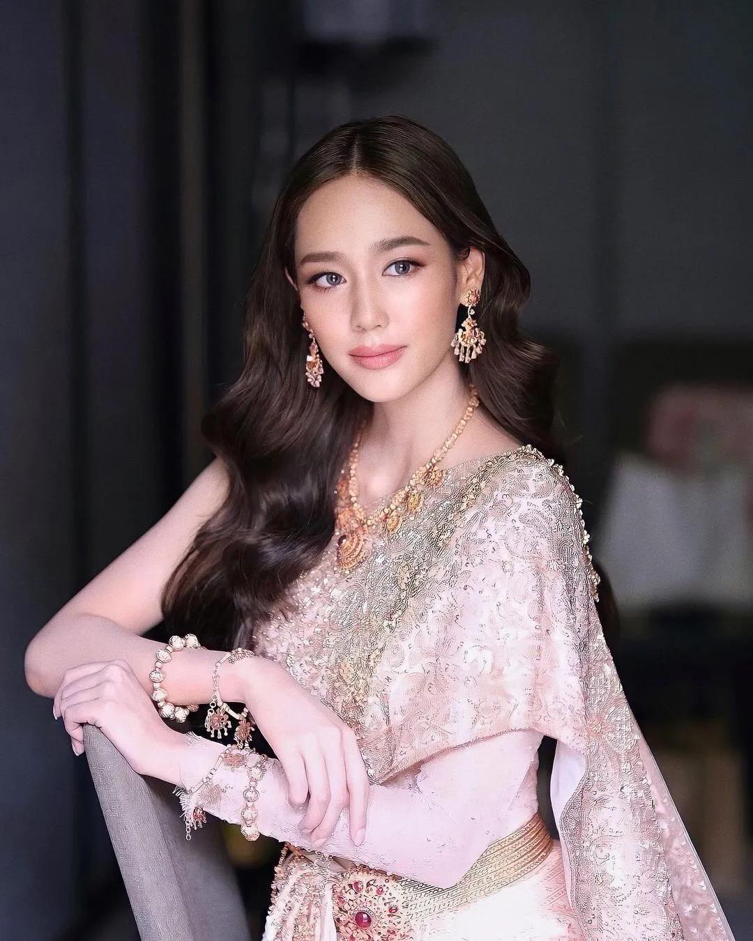 琳拉达·考布瓦赛被逼婚,琳拉达·考布瓦赛