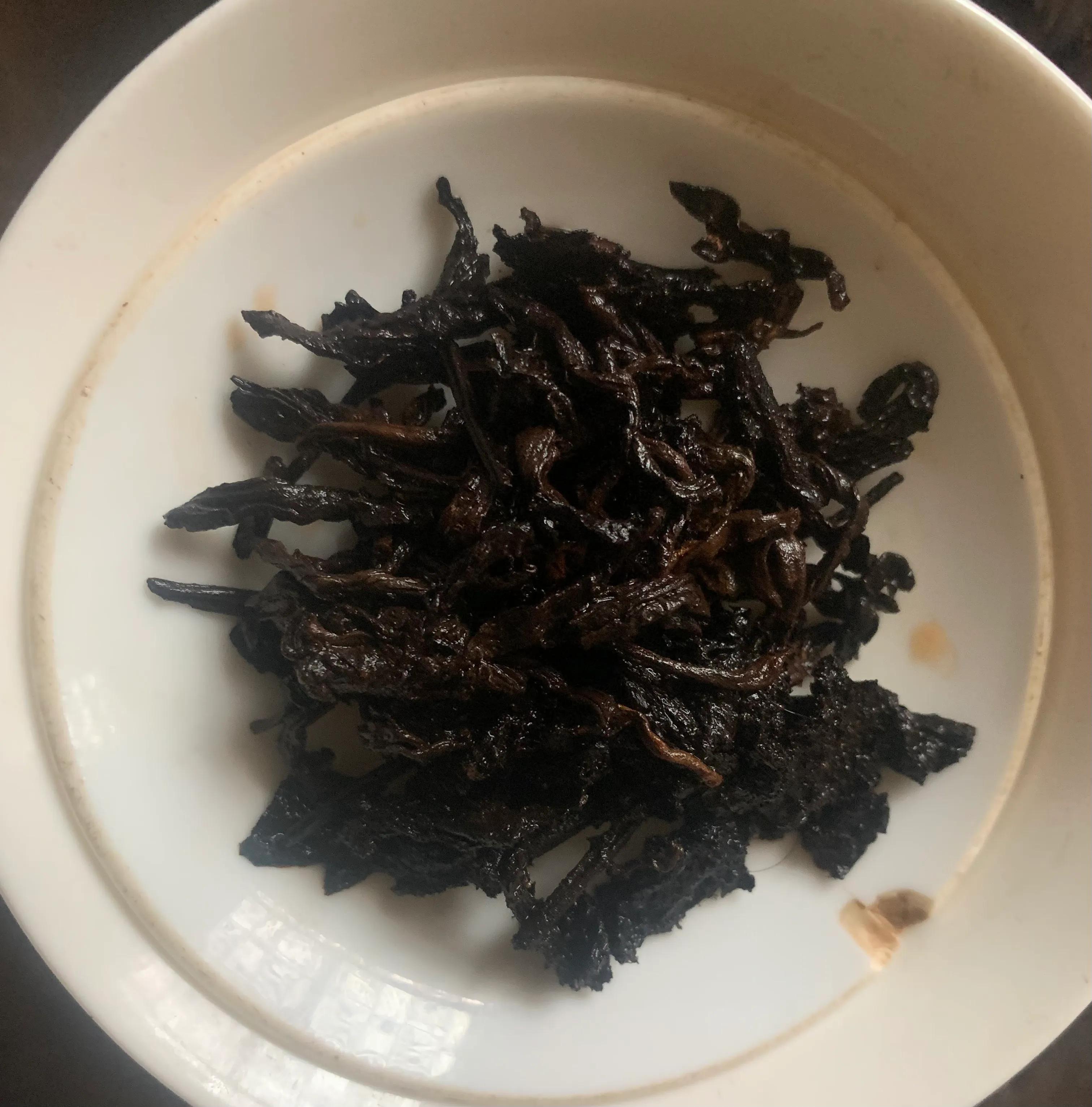 揭露普洱茶晾晒发霉恶臭,熟茶发酵过程中的黑曲霉怎么消除