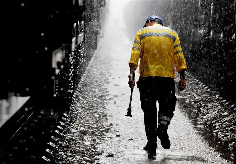 陕西男子杀害同居女子及其丈夫,陕西一男子杀害妻子和情人