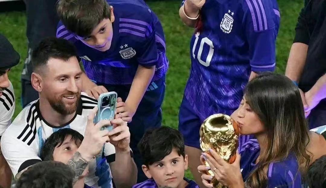 梅西成为吸金王,梅西夺冠后身价