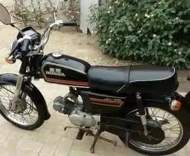 为什么都喜欢本田cg125老款摩托车,经典情怀cg125本田摩托车