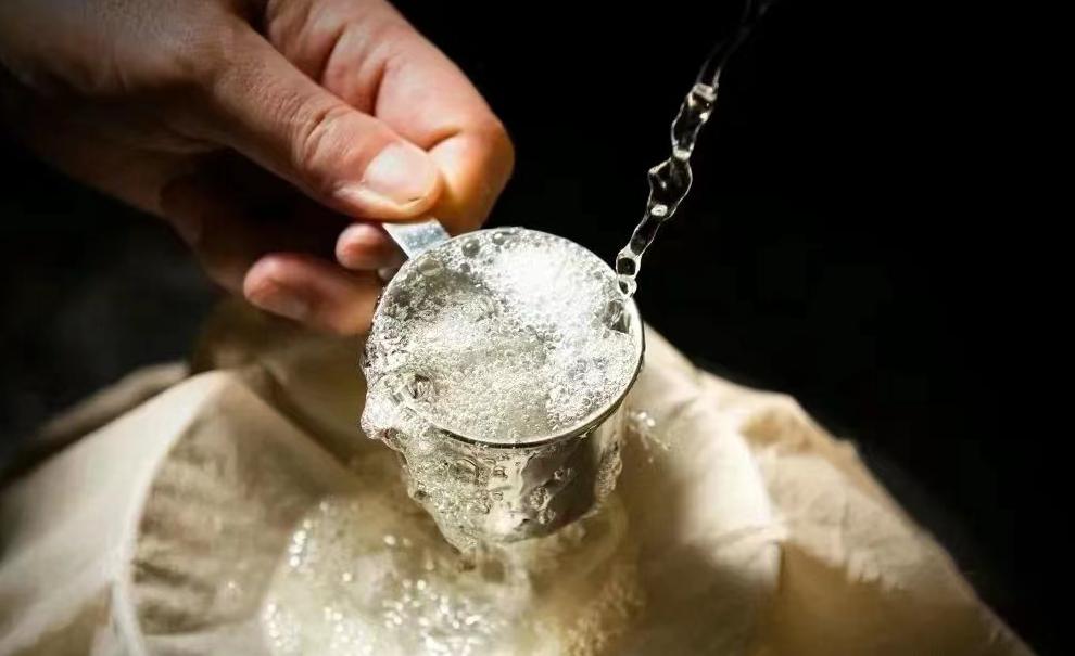 茅台性价比最高的三款白酒,白酒界最贵天花板