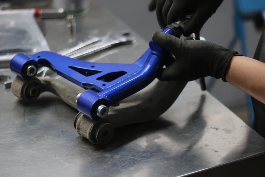 搞了辆“破烂不堪”05年凌志LS430，进厂翻新重造，复活又变新车