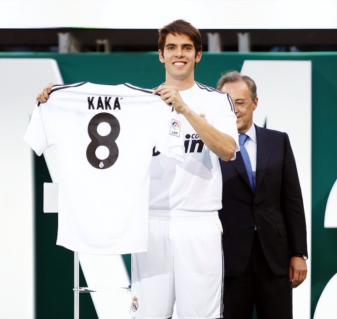 足球名将卡卡现状,巴西金童卡卡退役视频