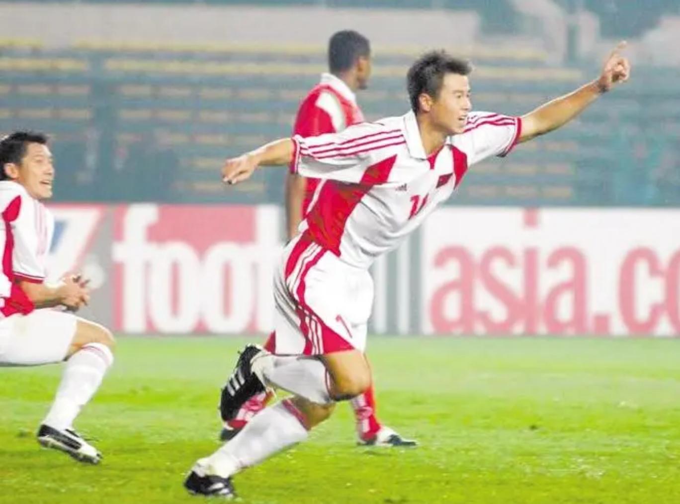 于根伟津门虎最新发布会,天津津门虎外援看于根伟踢球