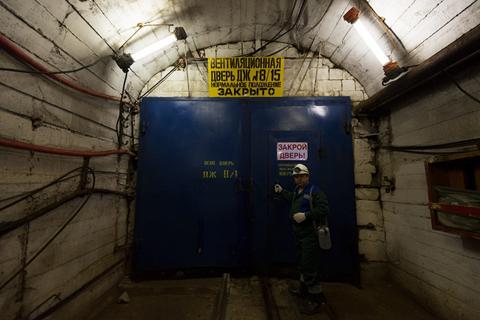 飞越俄罗斯上空,世界目前最大的钻石矿