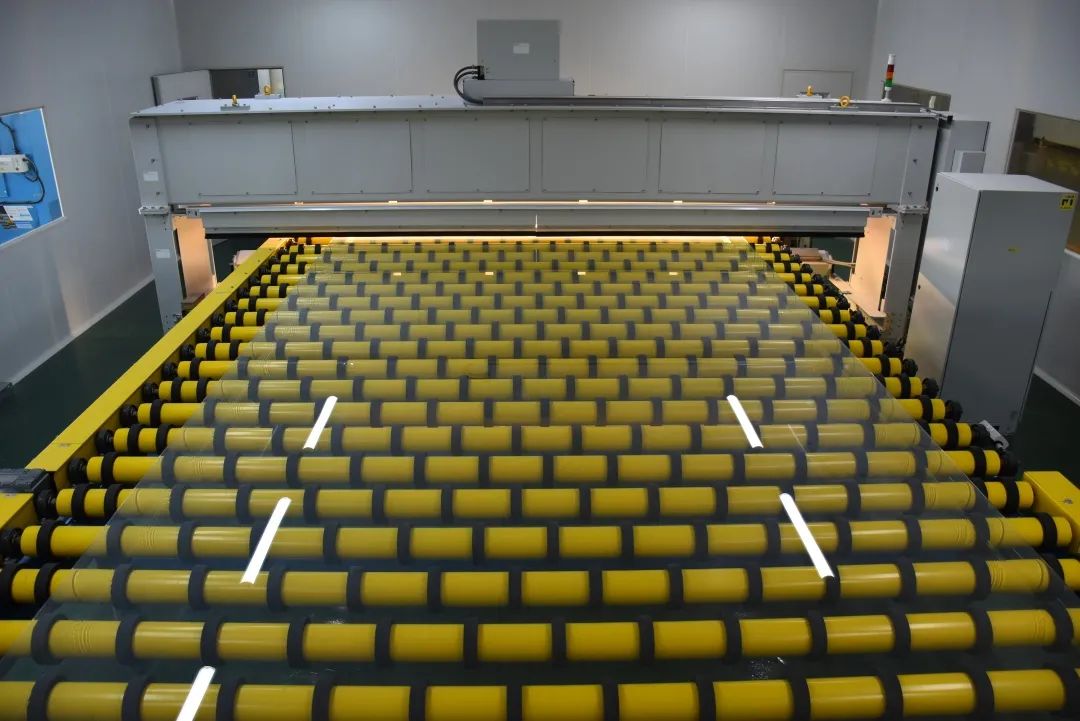 屏幕玻璃比较耐摔的手机,超级摔不碎的手机