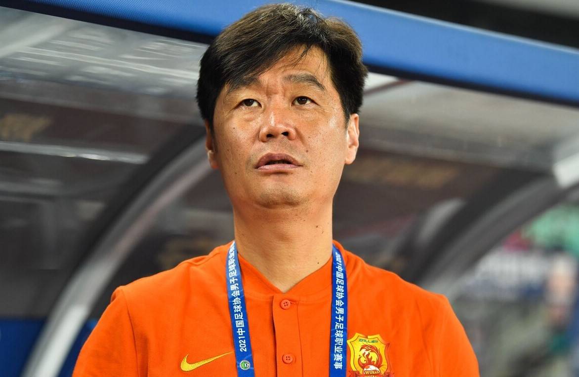 李霄鹏鲁能换帅视频,山东足球李霄鹏最新消息