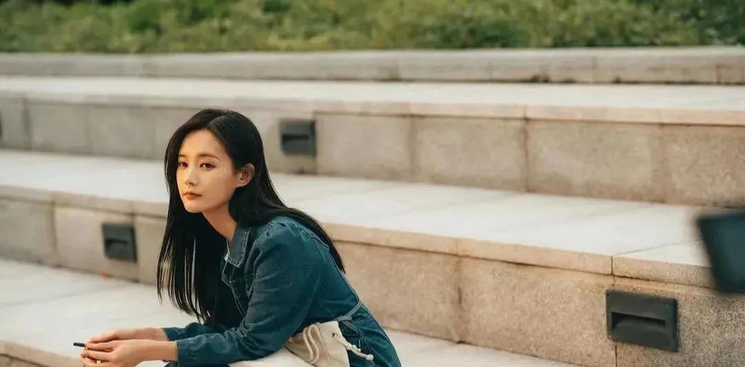 “狂飙”大嫂好会背包，看着好眼馋啊！