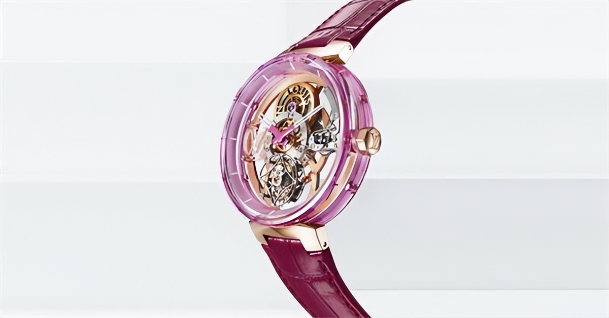 卡地亚最新推出珠宝系列腕表,卡地亚最新镂空腕表