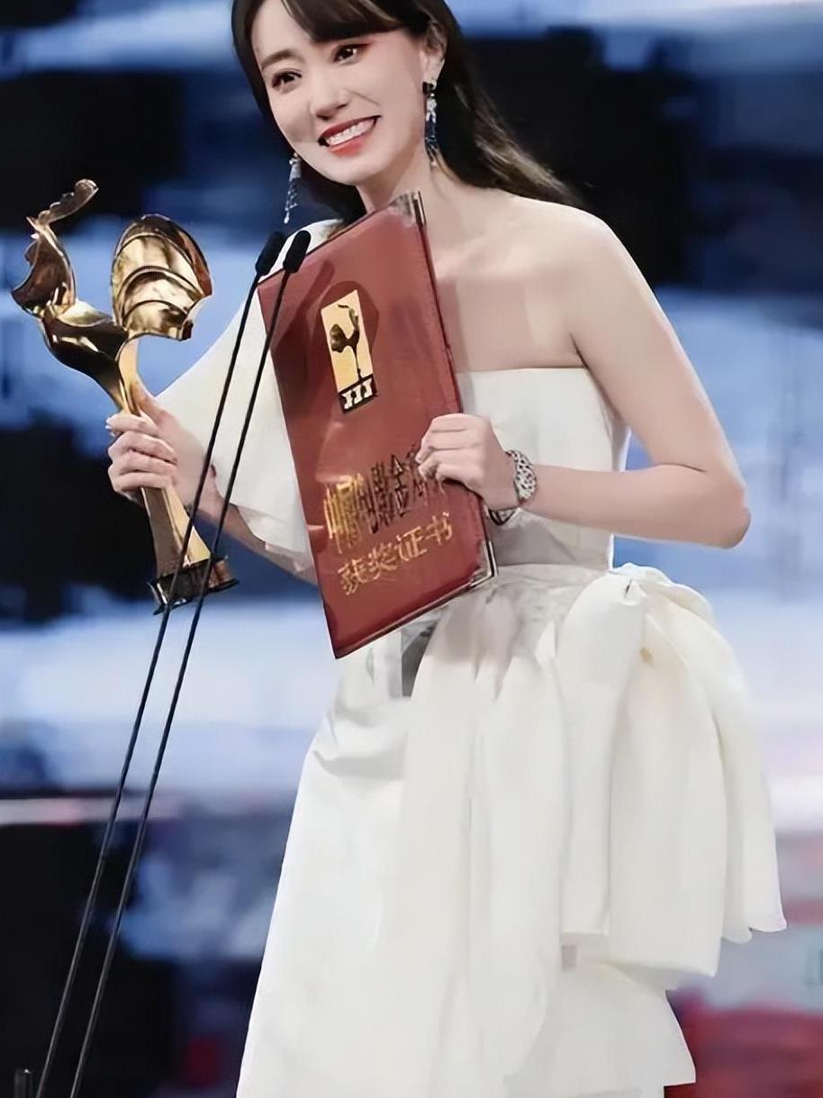 一张脸像不同的两个人是什么体验,同一张脸都是两个模样