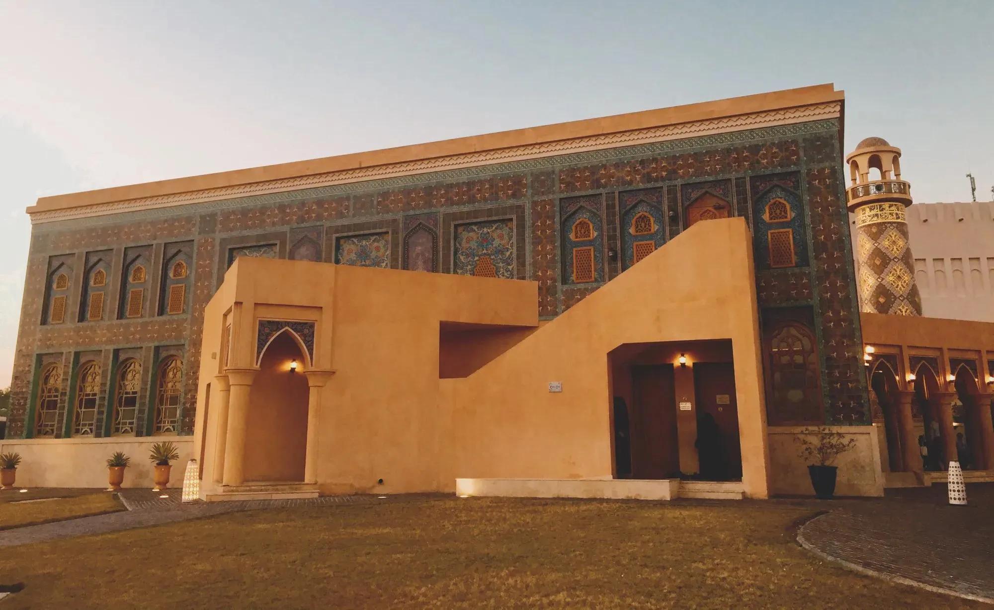 卡塔尔富得流油,卡塔尔流油