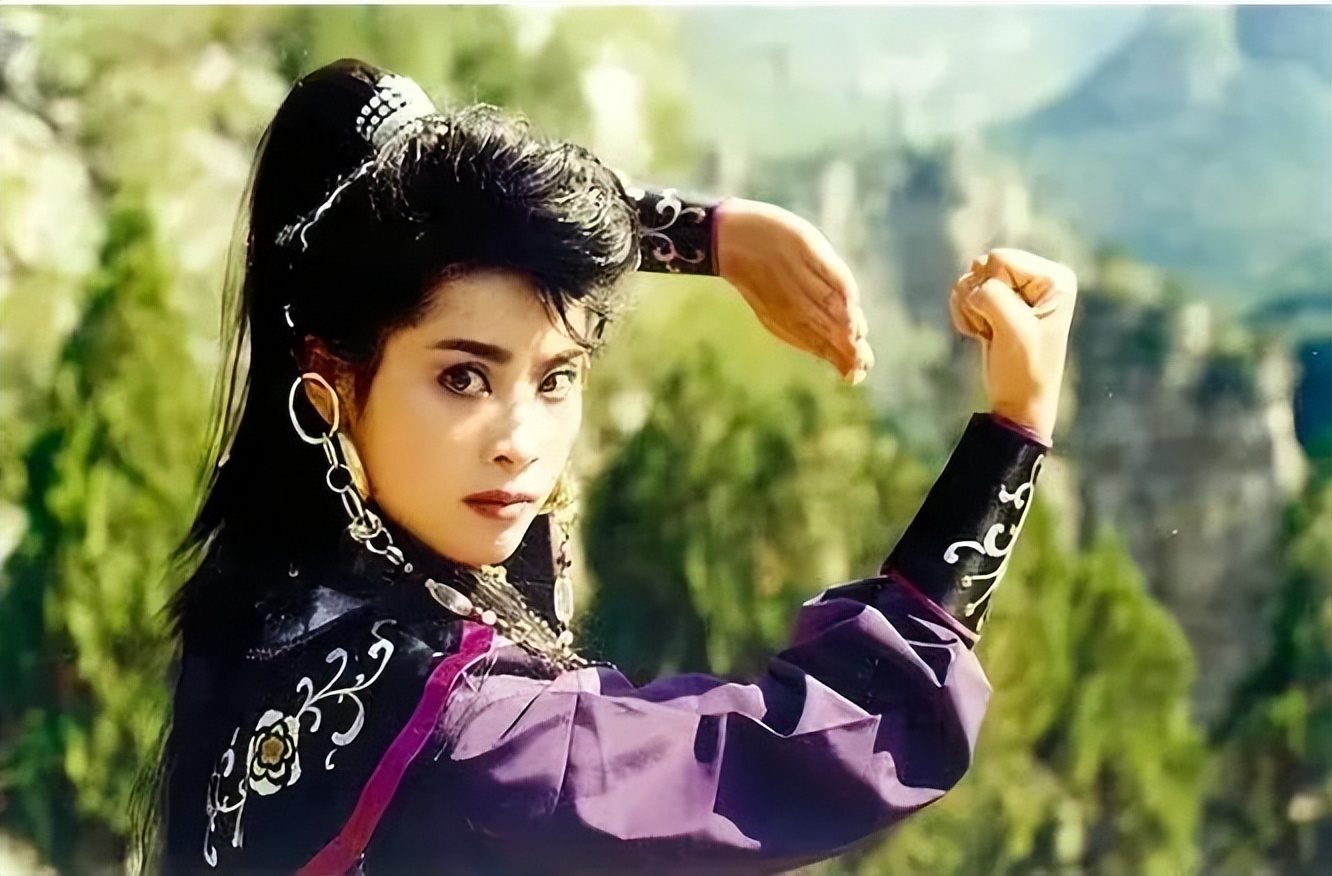 《白眉大侠》27年，10位演员境况差别巨大，男4号已成一线明星