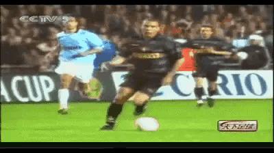 足球人物志小罗,足球运动员大罗